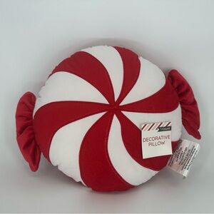 NWT Target Bullseye Playground Christmas Peppermint Candy Throw Pillow 2024 NEW